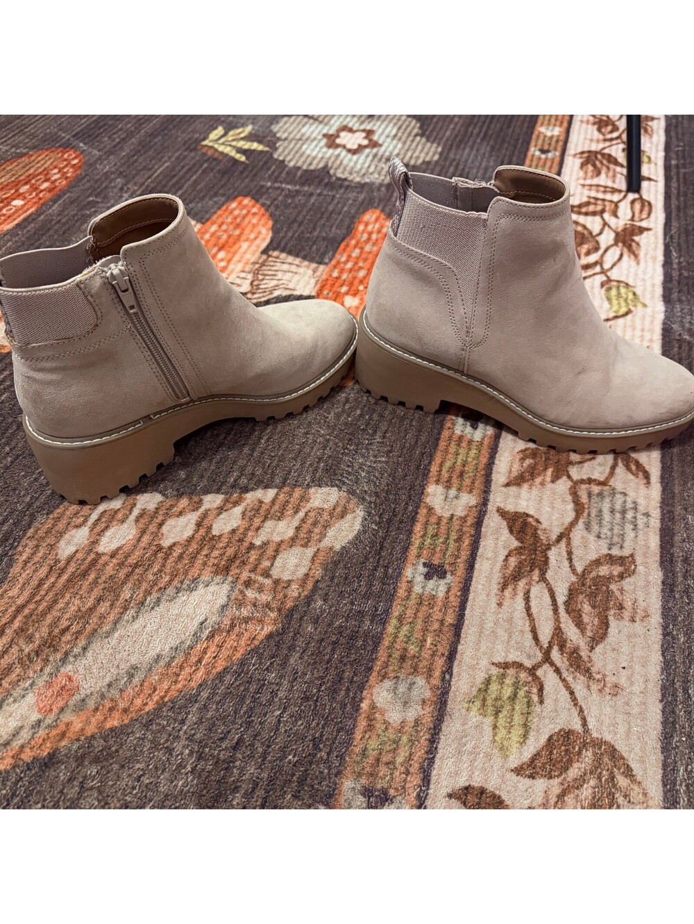 Universal Thread Women's Taci Pull-On Ankle Boots - Taupe Size 8.5 NWOT